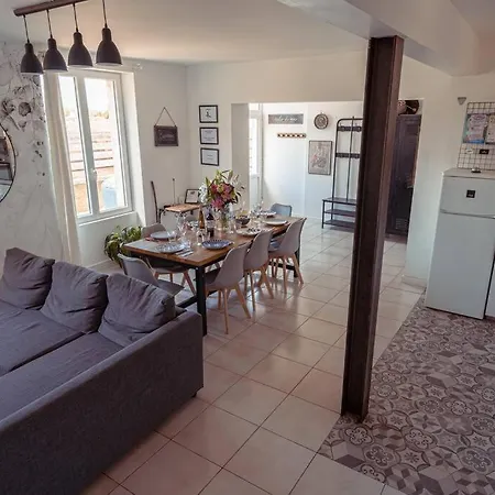 La Melusine Avec Privatif Pour 2 Сasa de vacaciones